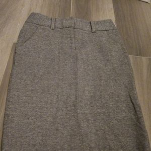 Loft skirt w/ belt loops Size 0/ Gray